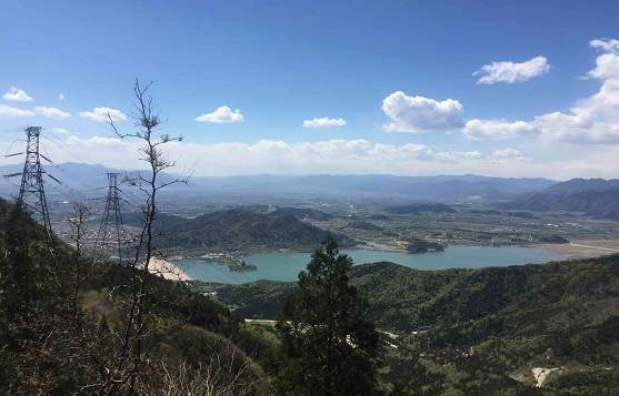 青山绿水_青山绿水的意思、解释和出处